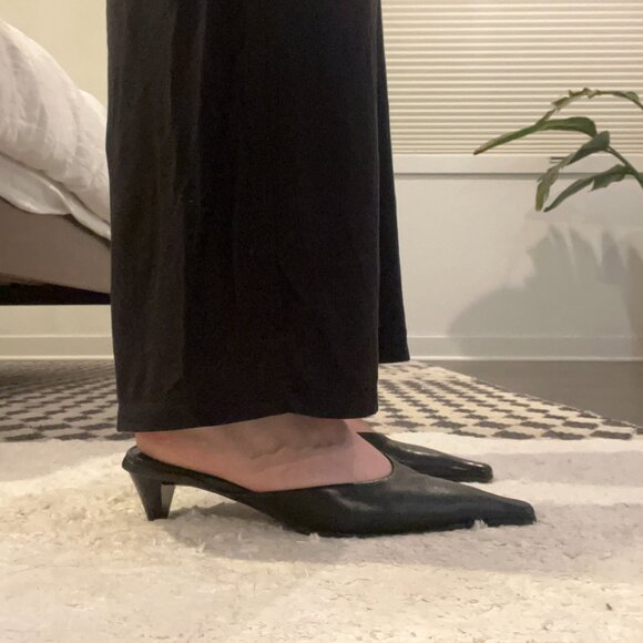 Prada pointed toe kitten heel mules - Picture 5 of 10